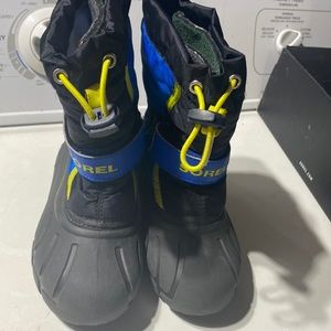 Sorel kid’s winter boots